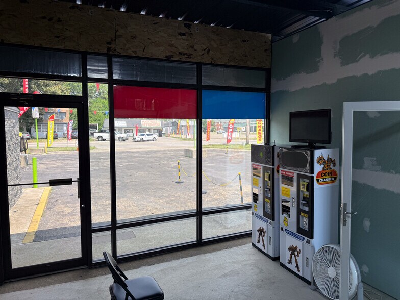 More Photos Of 5955 E 21st St, Indianapolis Carwash For Sale