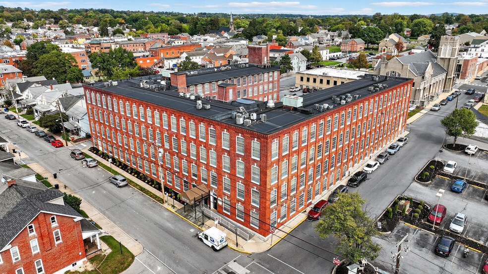 More Photos Of 155 S Poplar St, Elizabethtown Apartments For Sale