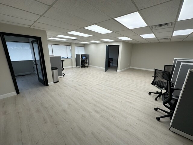 More Photos Of 333 Littleton Rd, Parsippany Office For Lease