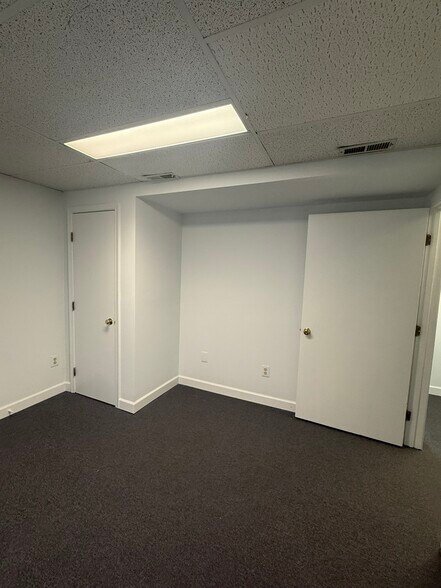 More Photos Of 8569-8573 Sudley Rd, Manassas Medical For Sale