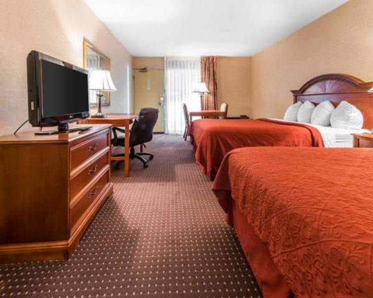 More Photos Of 8040 Perry Hwy, Erie Hotel For Sale
