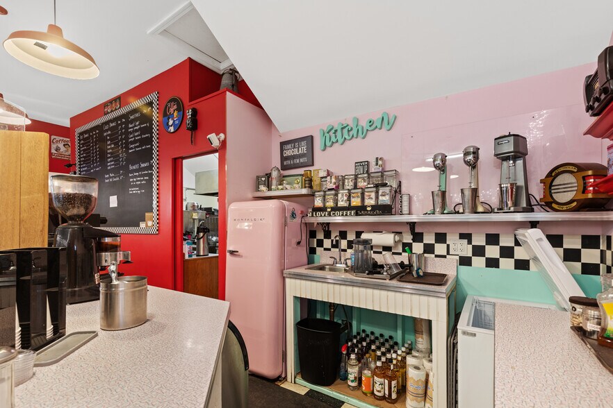 More Photos Of 5030 State Hwy, Eastham Freestanding For Sale