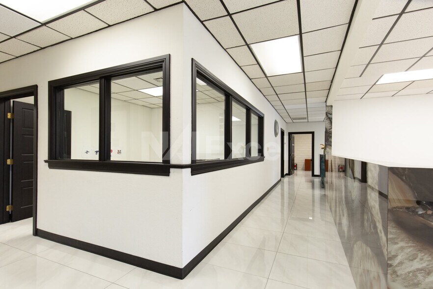 More Photos Of 601 S Rancho Dr, Las Vegas Medical For Sale