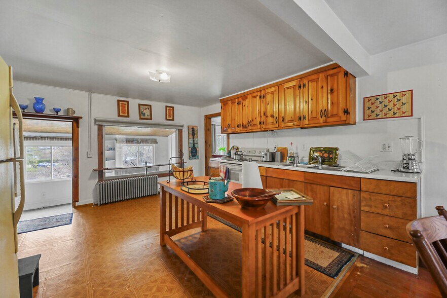 More Photos Of 133 Front St, Housatonic Apartments For Sale