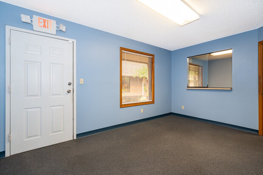 More Photos Of 13330 W Colonial Dr, Winter Garden Medical For Lease