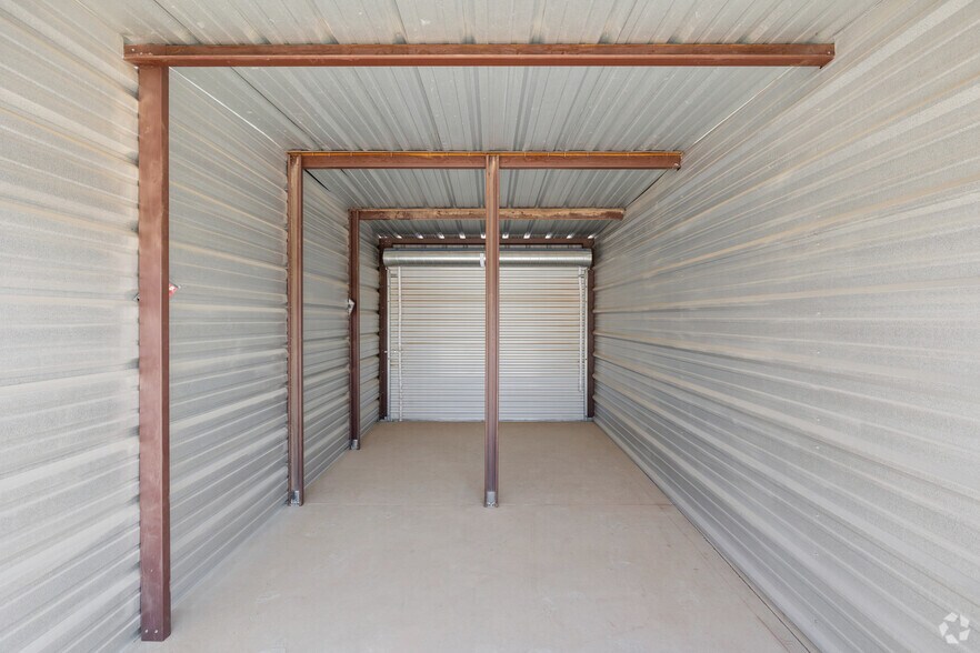 More Photos Of 573 W Seagoe Ave, Coolidge Industrial For Sale