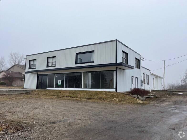 Primary Photo Of 5484 S Warner Ave, Fremont Freestanding For Lease