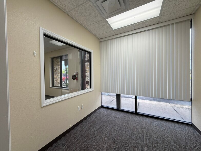 More Photos Of 3107 Medical Way, Sebring Office For Lease