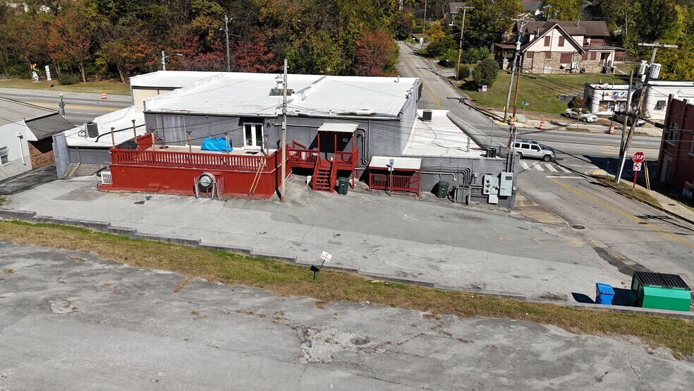 More Photos Of 3116 Brainerd Rd, Chattanooga Freestanding For Sale