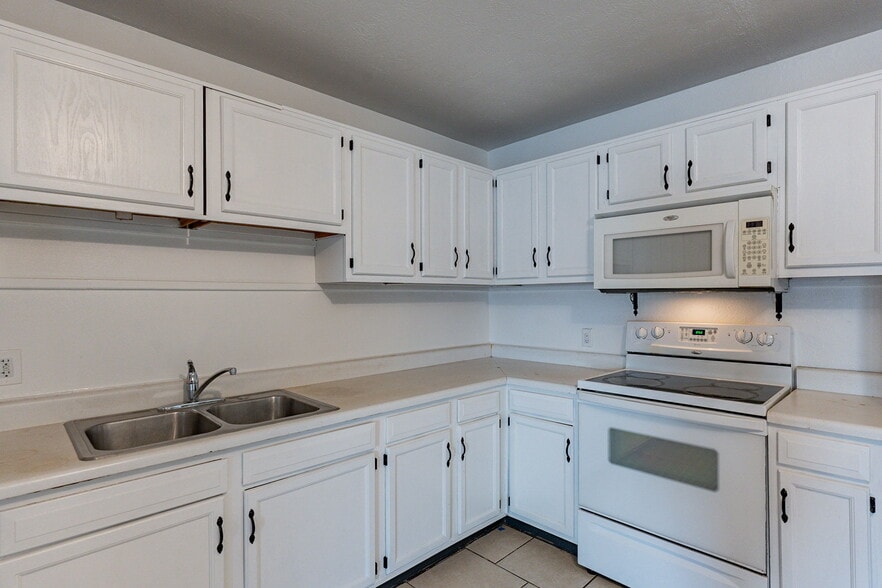 More Photos Of 3115 N 55th Ave, Phoenix Apartments For Sale