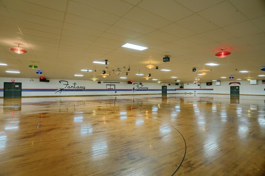 More Photos Of 500 George St, Reading Skating Rink For Sale