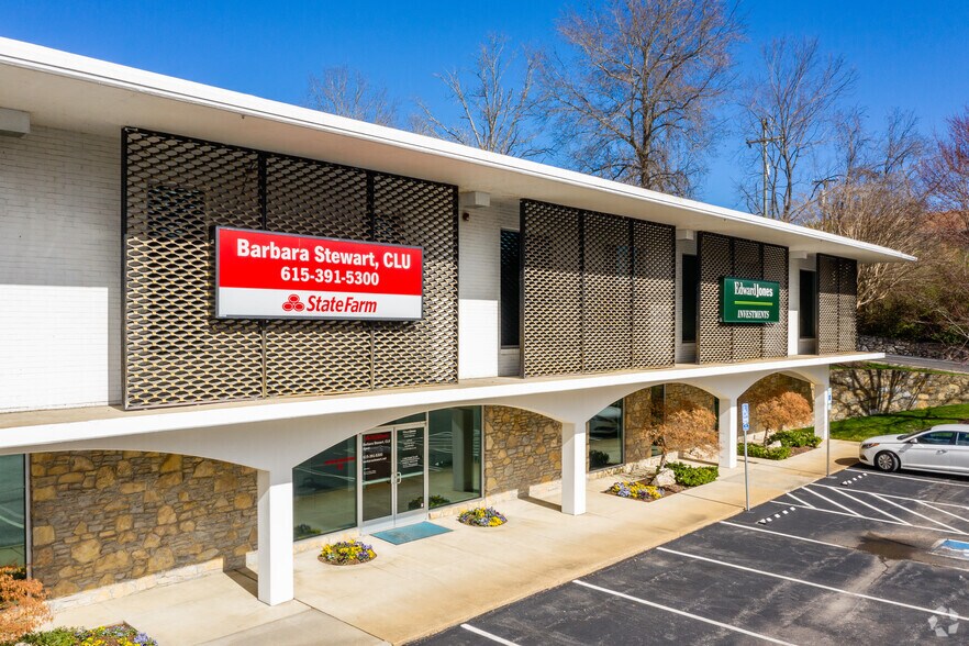 More Photos Of 2900 Lebanon Pike, Nashville Office For Sale