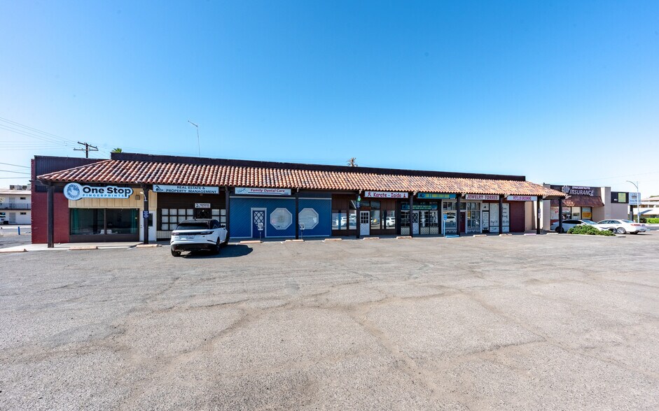 More Photos Of 301 N Imperial Ave, El Centro Storefront Retail Office For Sale