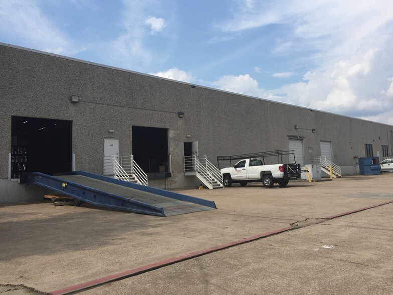 More Photos Of 624 Krona Dr, Plano Research And Development For Lease