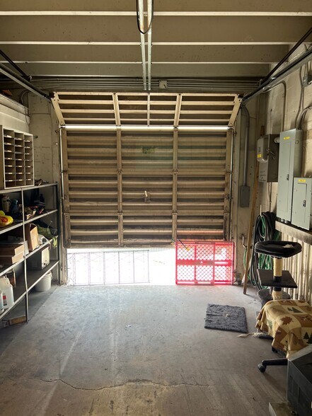 More Photos Of 2324 SW 56th Ter, Hollywood Light Manufacturing For Lease