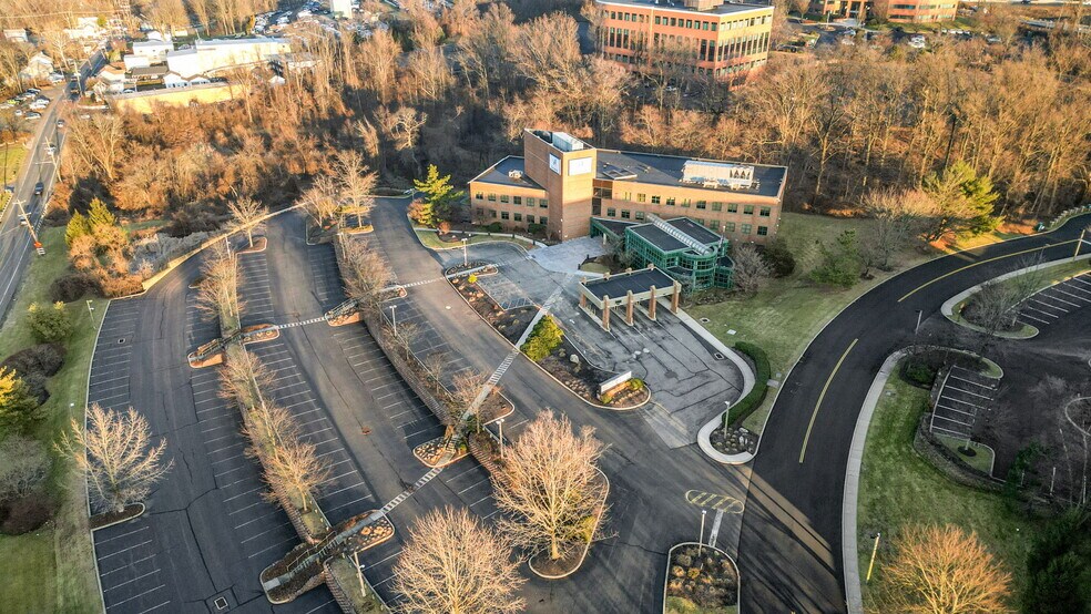 More Photos Of 1000 Northbrook Dr, Trevose Office For Sale