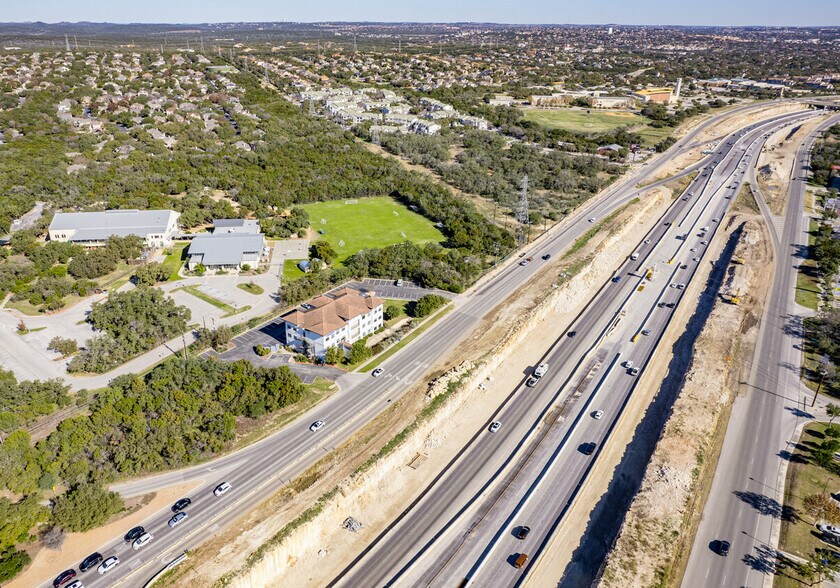 More Photos Of 2511 N Loop 1604, San Antonio Office Residential For Lease