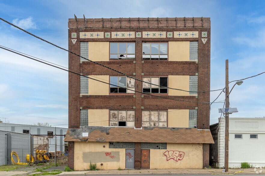 More Photos Of 636 E State St, Trenton Warehouse For Sale