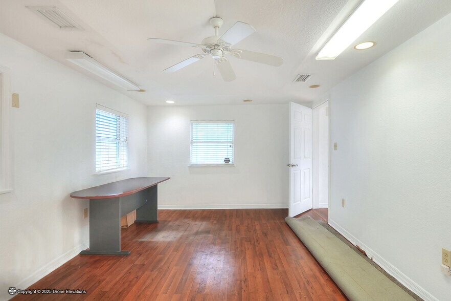 More Photos Of 1517 US 17, Eagle Lake Warehouse For Lease