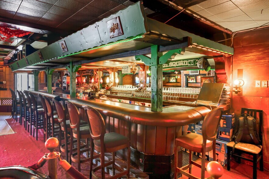 More Photos Of 11456-11464 Whittier Blvd, Whittier Restaurant For Sale