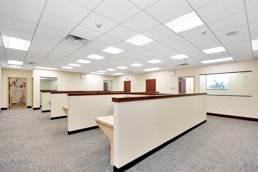 More Photos Of 169 Liberty Ave, Mineola Office For Lease