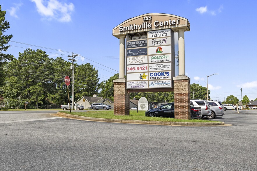 More Photos Of 225 Smithville Church Rd, Warner Robins Storefront For Sale
