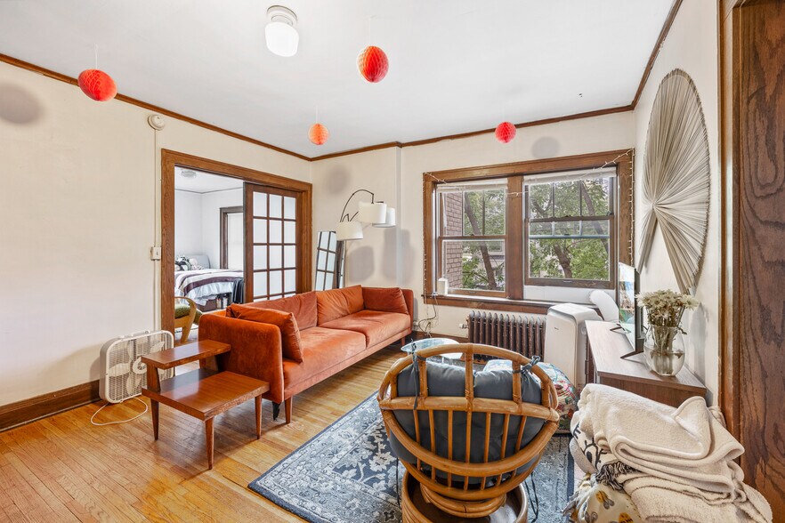 More Photos Of 516 University Ave SE, Minneapolis Apartments For Sale