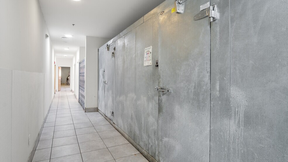 More Photos Of 235 N Mosby Ave, Littleton Restaurant For Sale