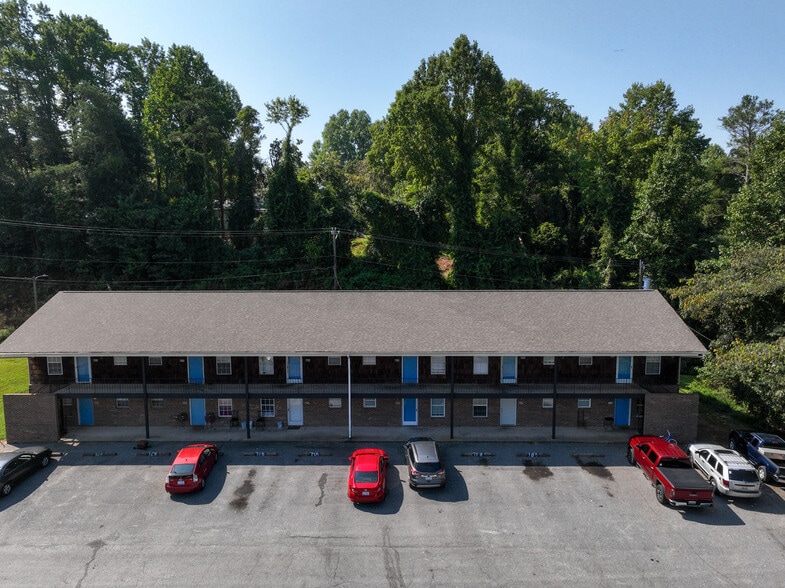 More Photos Of 100 S Kirkland Ave, Elkin Apartments For Sale