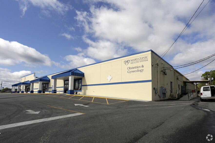 More Photos Of 1725 Knight Ave, Waycross Unknown For Lease