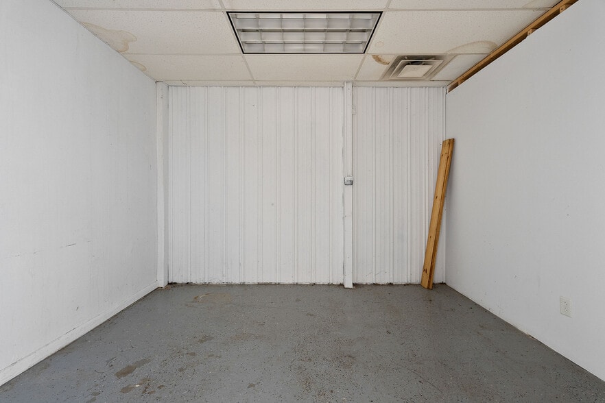 More Photos Of 170 Mayberry St, Sparta Industrial For Sale