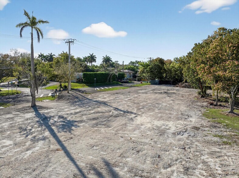 More Photos Of 9202 84th ave, Miami Land For Sale