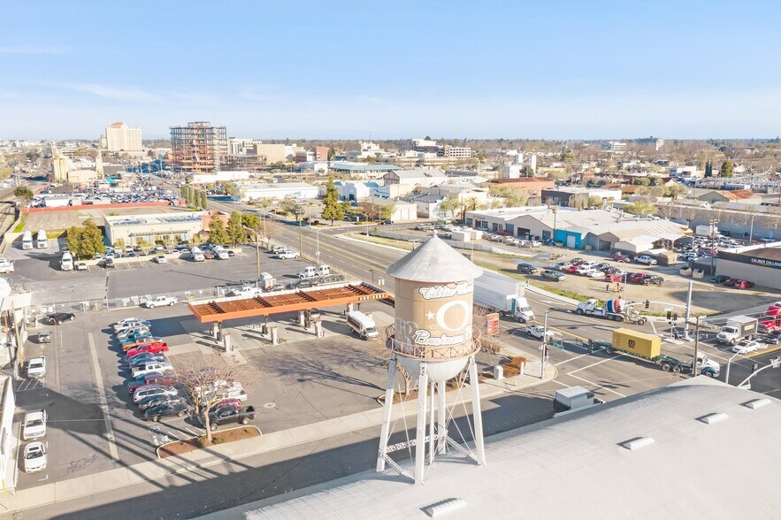 More Photos Of 301 9th St, Modesto Manufacturing For Lease