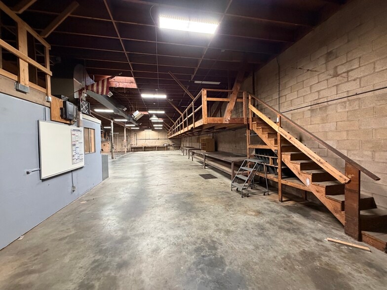More Photos Of 142 Benito Ave, Santa Cruz Manufacturing For Sale