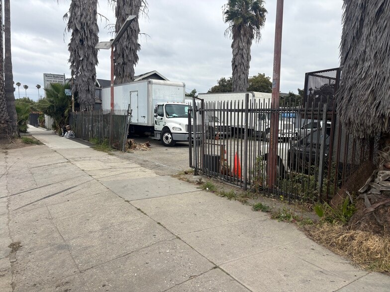 More Photos Of 4760 S Figueroa St, Los Angeles Healthcare For Sale