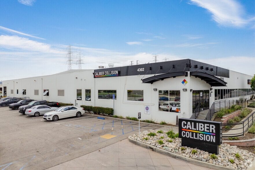 Primary Photo Of 4302-4310 W 190th St, Torrance Manufacturing For Lease