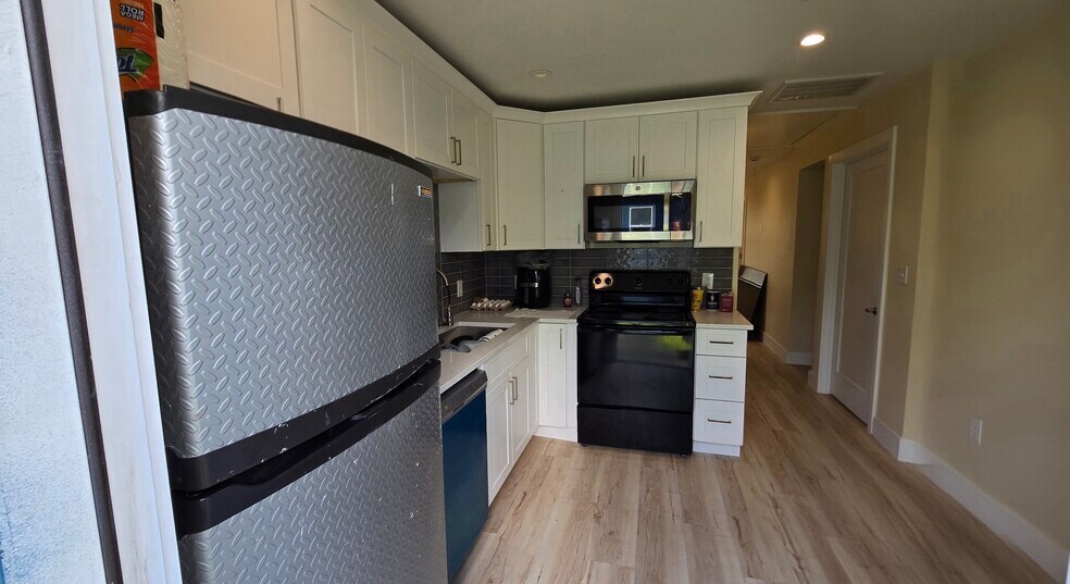 More Photos Of , Houston Multifamily For Sale