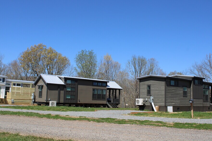 More Photos Of 177 Roper Rd, Copperhill Specialty For Sale