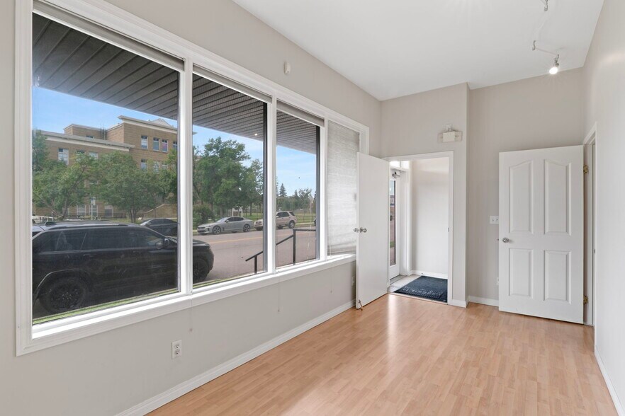 More Photos Of 1922 9th Ave SE, Calgary Storefront Retail Residential For Sale