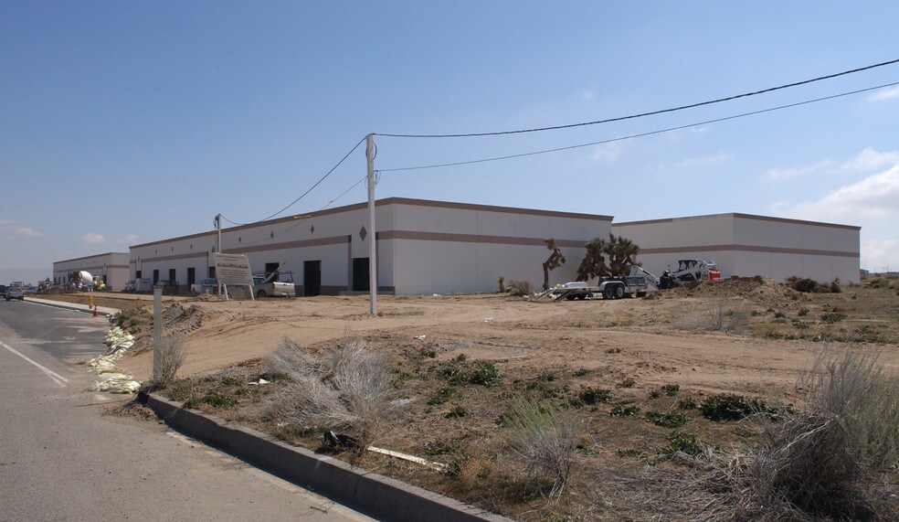 More Photos Of 12221 Poplar St, Hesperia Warehouse For Lease