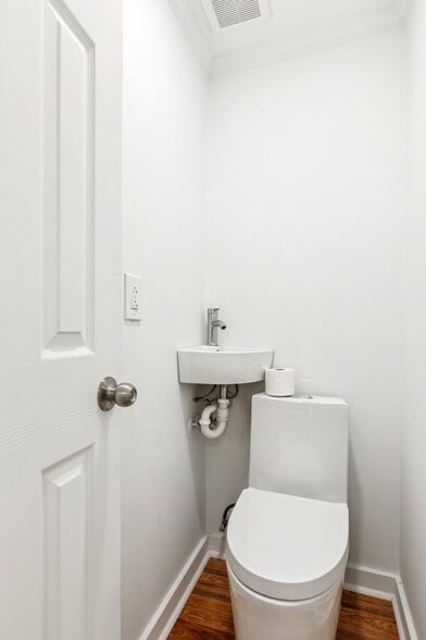 More Photos Of 375 Deerfield Dr, Dahlonega Multifamily For Sale
