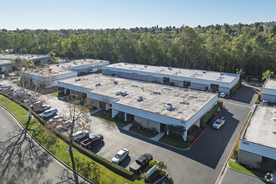 More Photos Of 23112 Alcalde Dr, Laguna Hills Light Distribution For Sale