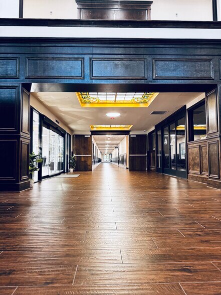 More Photos Of 2826 Ross Clark Cir, Dothan Unknown For Lease