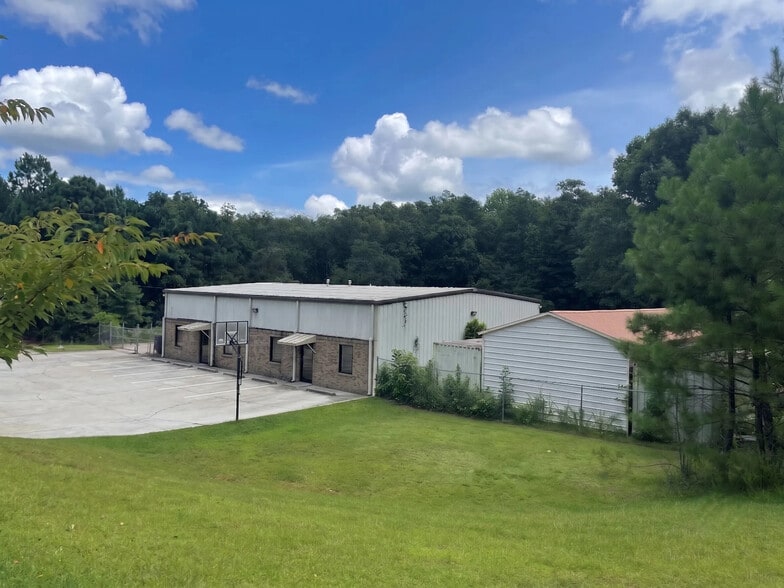 More Photos Of 2390 Jason Industrial Pkwy, Winston Warehouse For Sale