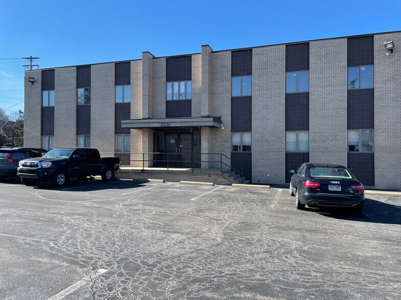 Primary Photo Of 1432 Lincoln Way, McKeesport Medical For Sale