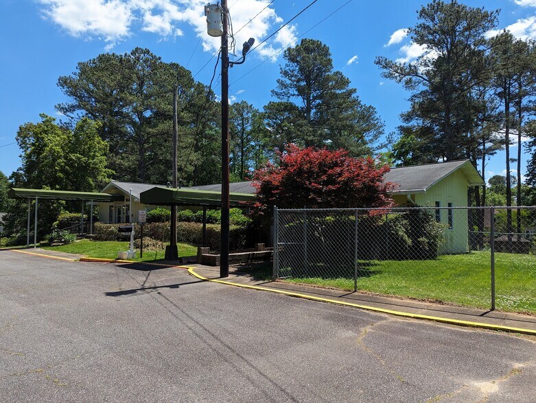 More Photos Of 395 Russell Drive, Smyrna Daycare Center For Sale