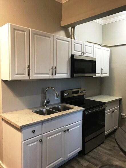 More Photos Of 3522 Sampson St, Houston Apartments For Sale