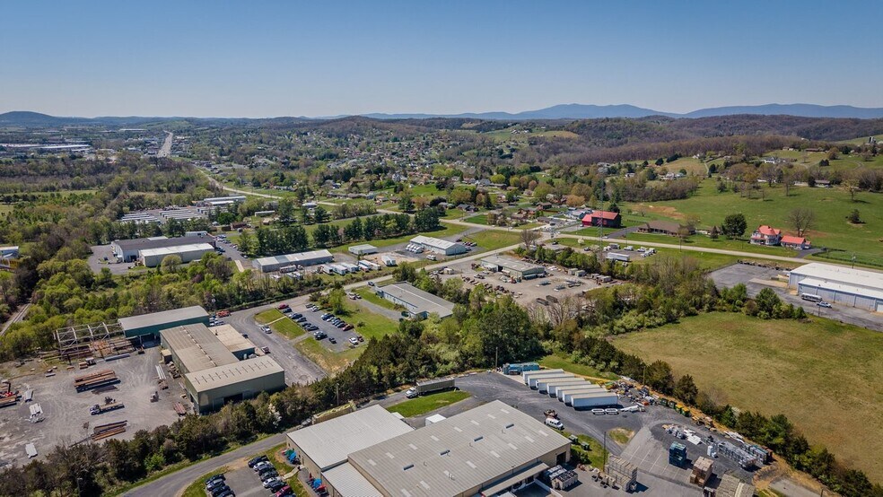 More Photos Of 52 Mid Valley Ln, Verona Warehouse For Sale