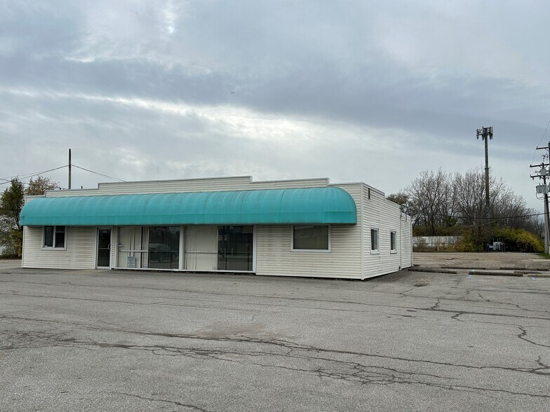 More Photos Of 585 N Hague Ave, Columbus Office For Sale