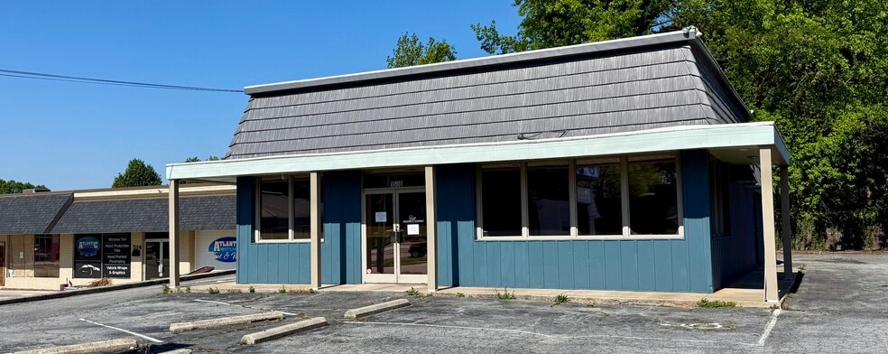 Primary Photo Of 1506 N Main St, High Point Restaurant For Sale